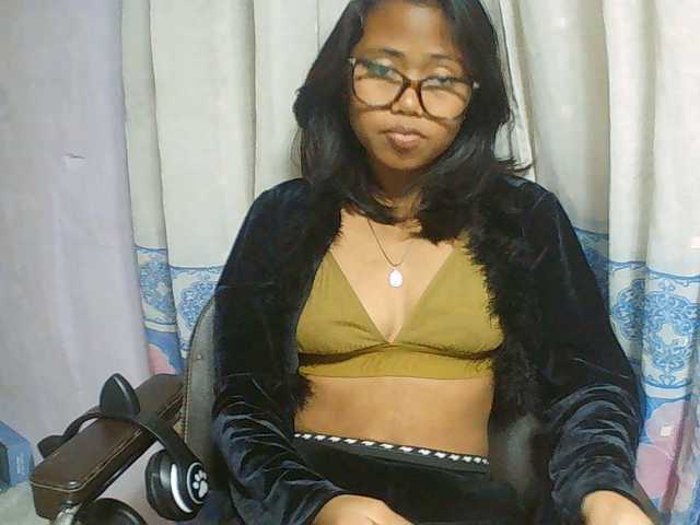 Natalie-Luxa live cam on BongaCams
