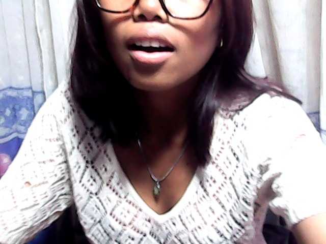 Natalie-Luxa live cam on BongaCams