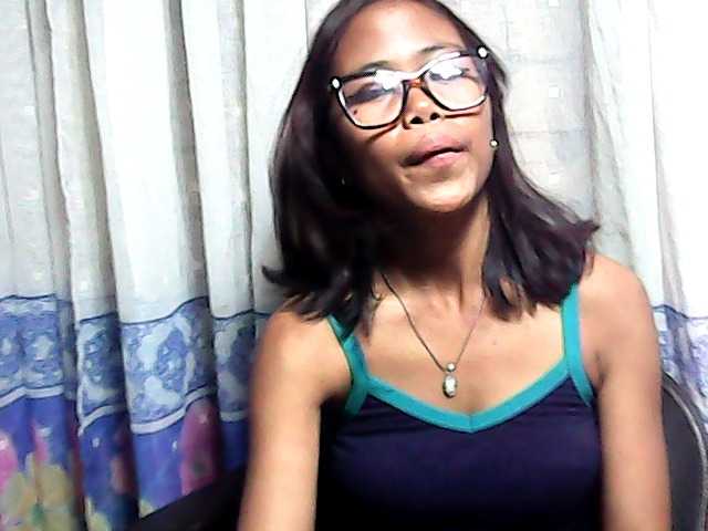 Natalie-Luxa live cam on BongaCams