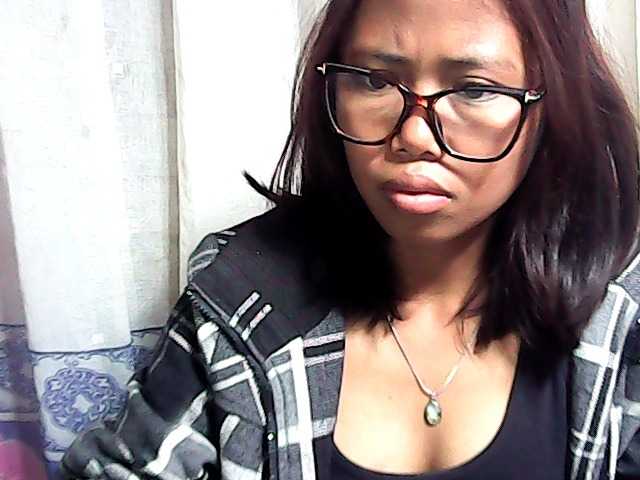 Natalie-Luxa live cam on BongaCams