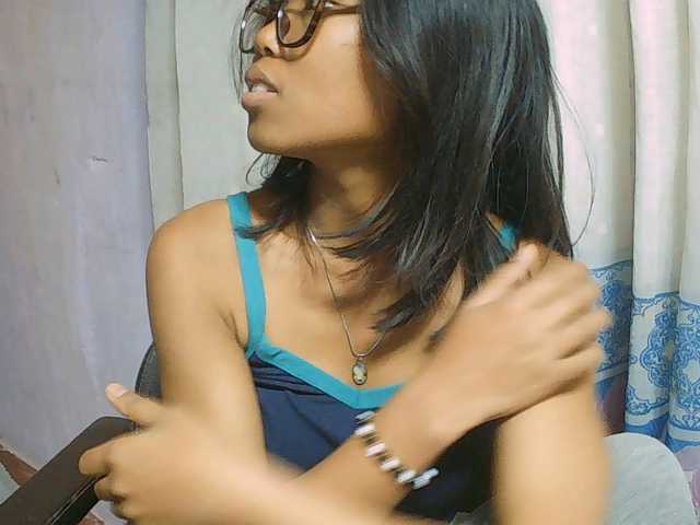 Natalie-Luxa live cam on BongaCams