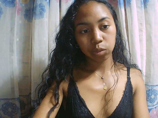 Natalie-Luxa live cam on BongaCams