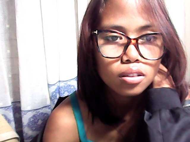 Natalie-Luxa live cam on BongaCams