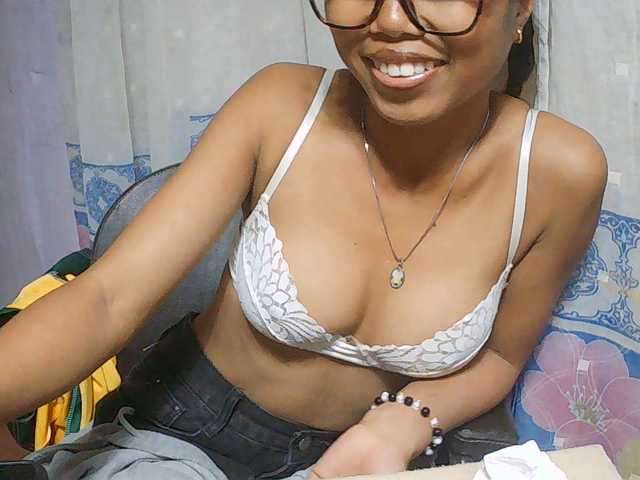Natalie-Luxa live webcam show