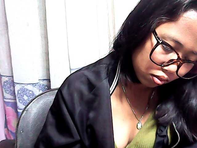 Natalie-Luxa live webcam show
