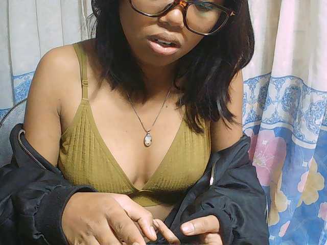 Natalie-Luxa live webcam show