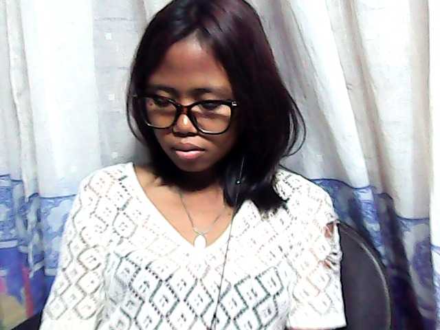 Natalie-Luxa live cam on BongaCams