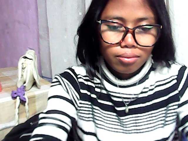 Natalie-Luxa live cam on BongaCams