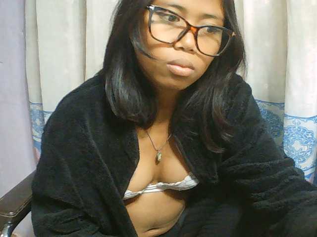 Natalie-Luxa live cam on BongaCams