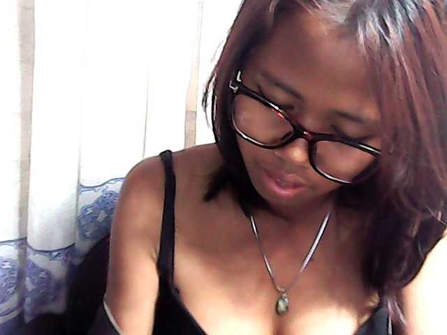 Natalie-Luxa live cam on BongaCams