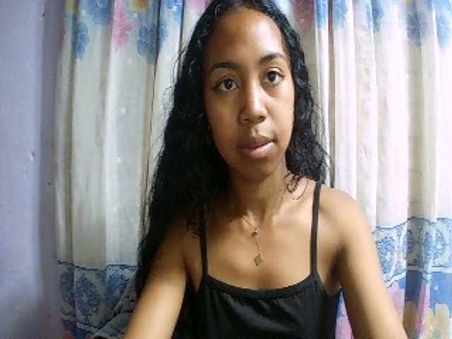 Natalie-Luxa live cam on BongaCams