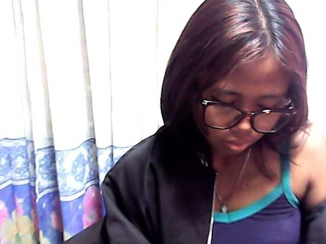 Natalie-Luxa live cam on BongaCams