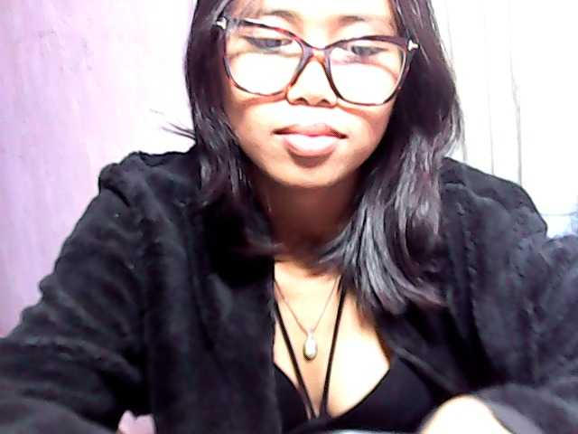 Natalie-Luxa live cam on BongaCams