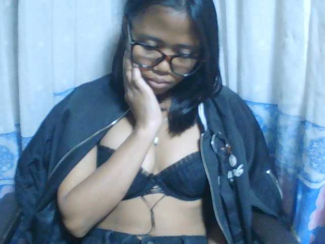 Natalie-Luxa live cam on BongaCams