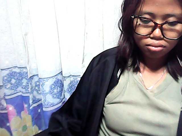 Natalie-Luxa live cam on BongaCams