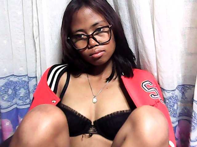 Natalie-Luxa live cam on BongaCams