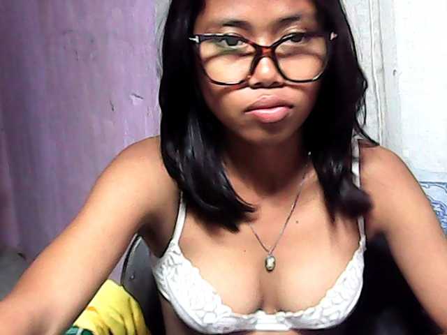 Natalie-Luxa live cam on BongaCams