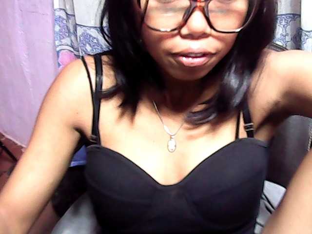 Natalie-Luxa live cam on BongaCams