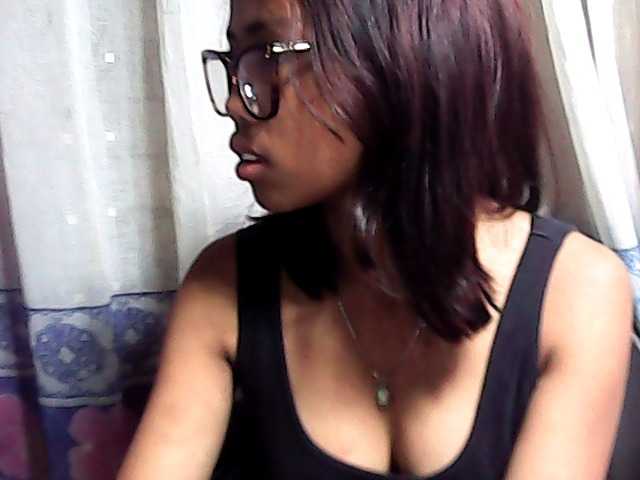 Natalie-Luxa live cam on BongaCams