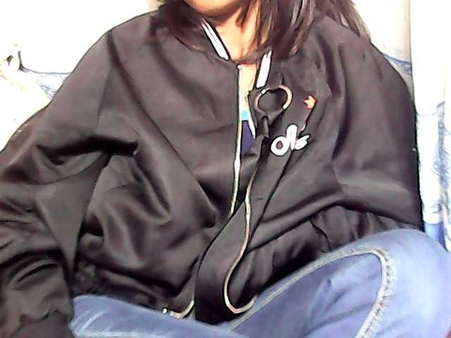 Natalie-Luxa live cam on BongaCams