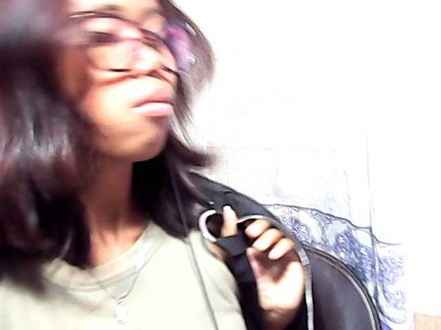 Natalie-Luxa live cam on BongaCams