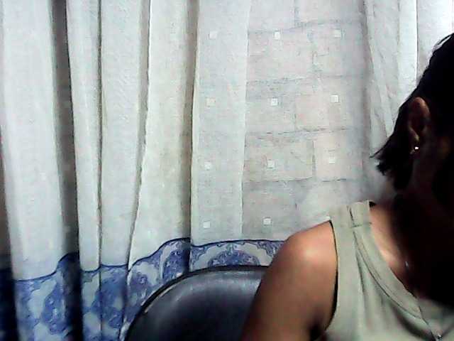 Natalie-Luxa live cam on BongaCams
