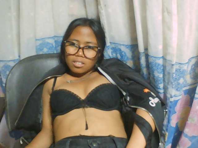 Natalie-Luxa live cam on BongaCams