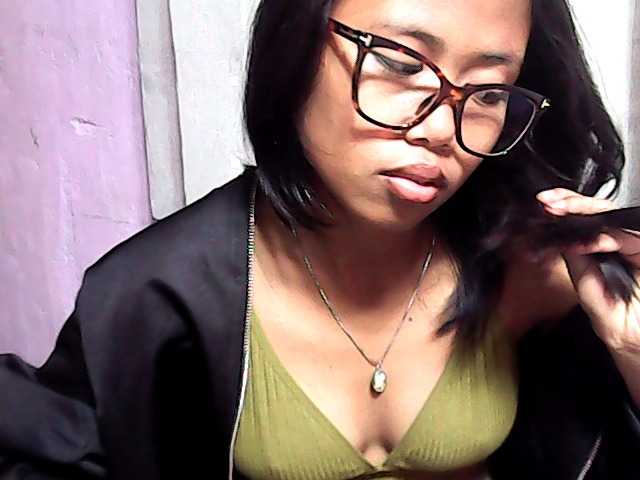 Natalie-Luxa live cam on BongaCams