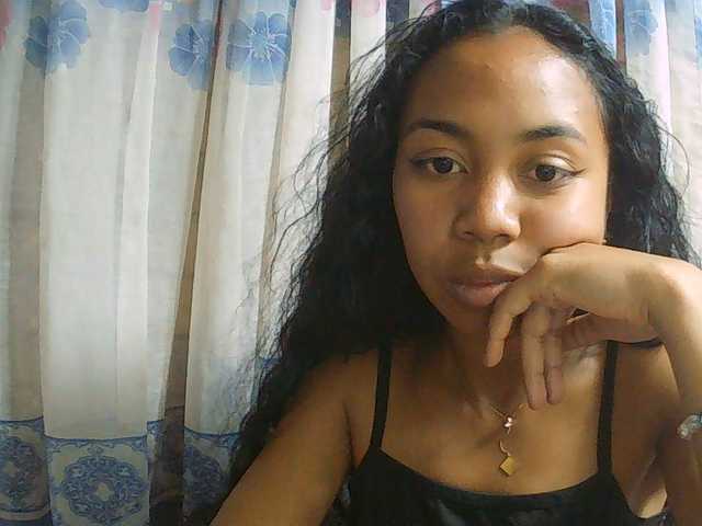 Natalie-Luxa live cam on BongaCams