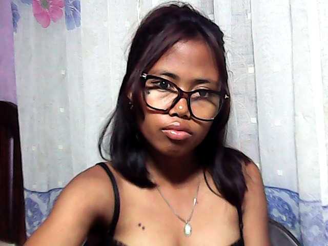 Natalie-Luxa live cam on BongaCams