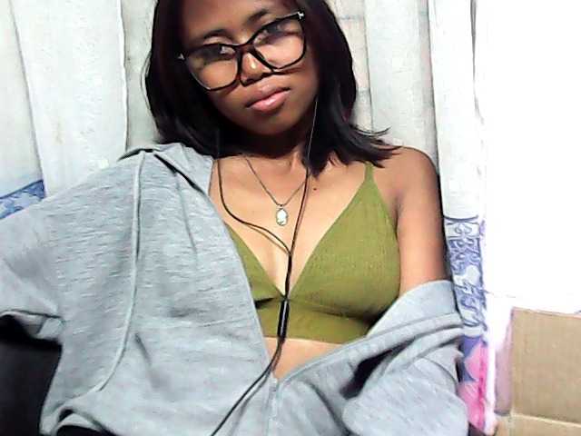 Natalie-Luxa live cam on BongaCams
