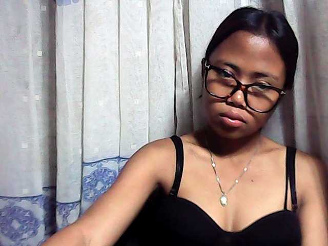 Natalie-Luxa live cam on BongaCams