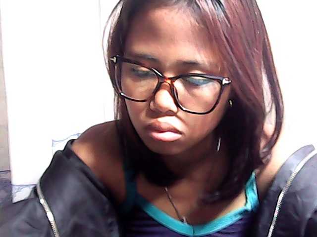 Natalie-Luxa live cam on BongaCams