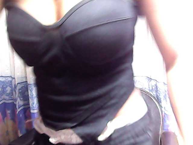 Natalie-Luxa live cam on BongaCams