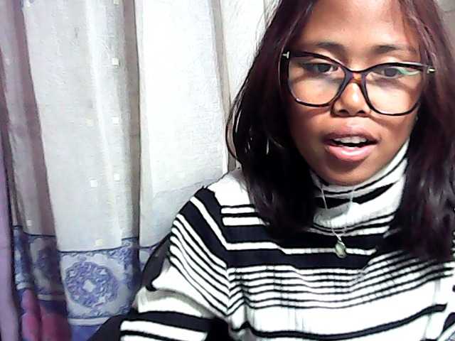 Natalie-Luxa live cam on BongaCams