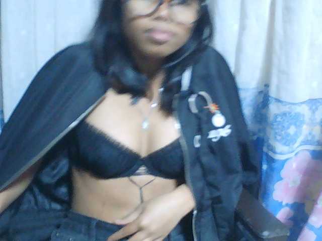 Natalie-Luxa live webcam show
