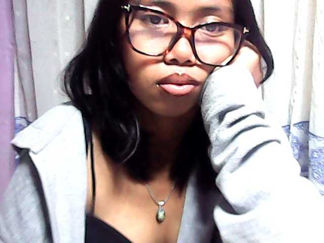 Natalie-Luxa live cam on BongaCams