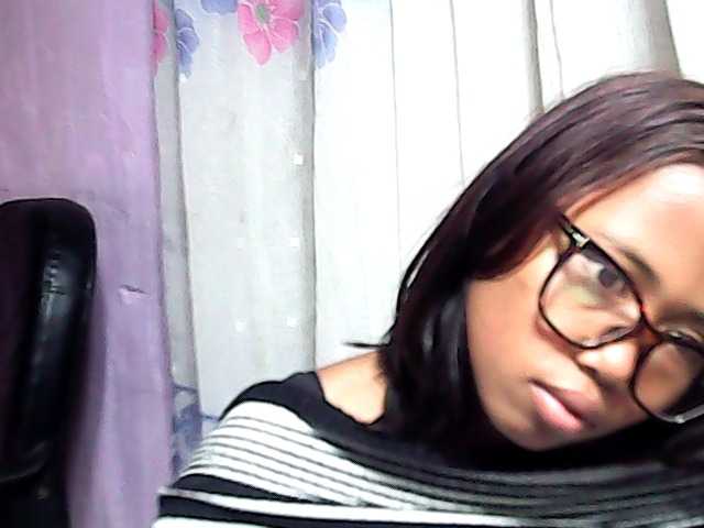 Natalie-Luxa live cam on BongaCams