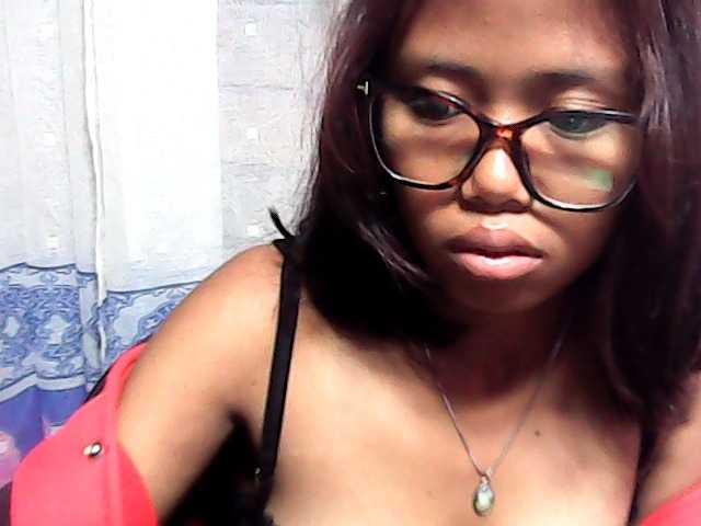 Natalie-Luxa live cam on BongaCams
