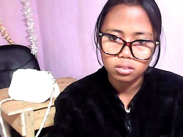 Natalie-Luxa live cam on BongaCams