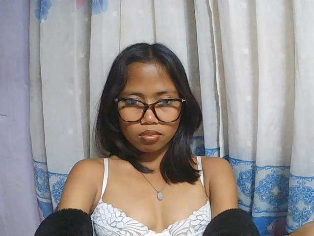Natalie-Luxa live cam on BongaCams