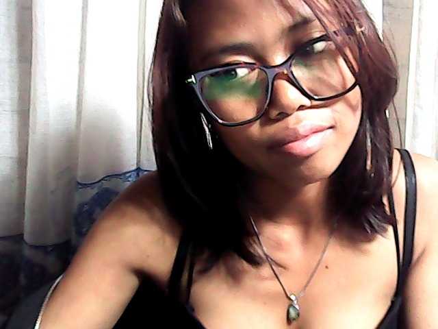 Natalie-Luxa live cam on BongaCams