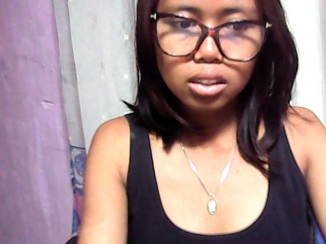Natalie-Luxa live cam on BongaCams