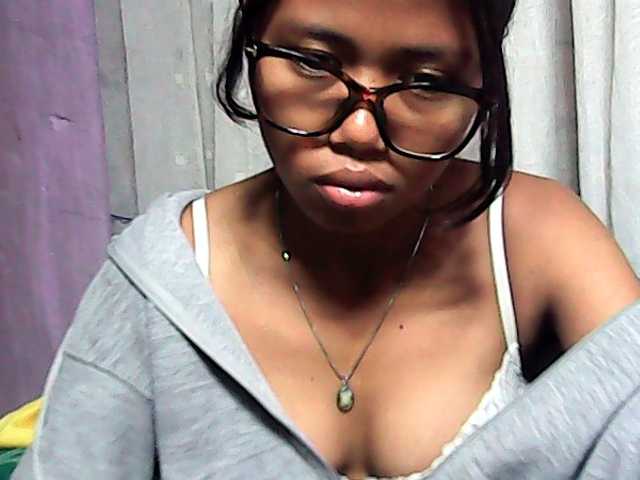 Natalie-Luxa live cam on BongaCams