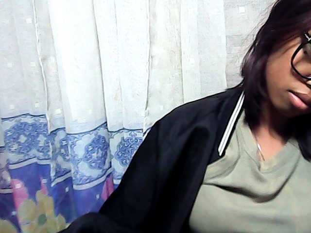 Natalie-Luxa live cam on BongaCams