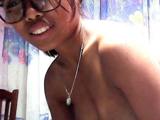 Natalie-Luxa live cam on BongaCams