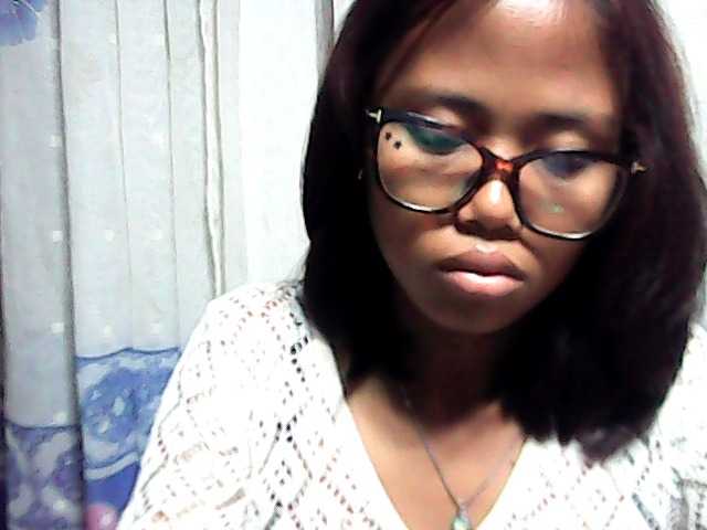 Natalie-Luxa live cam on BongaCams