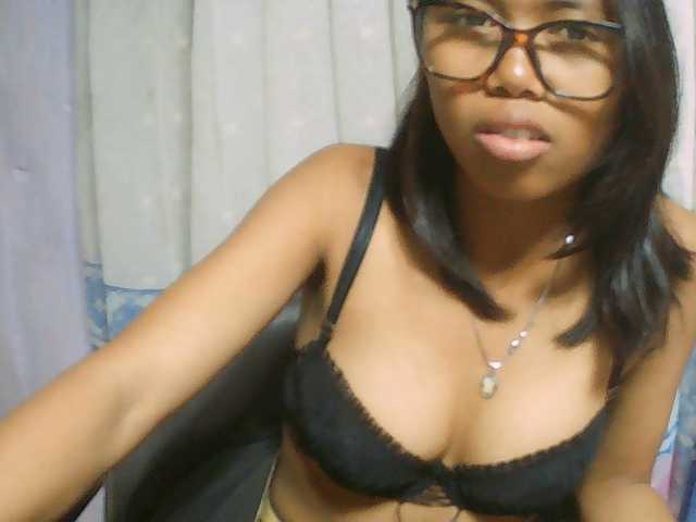 Natalie-Luxa live webcam show