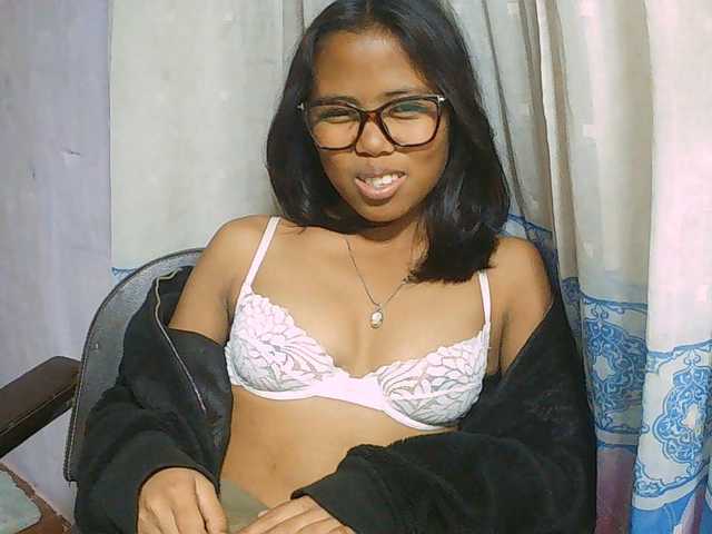 Natalie-Luxa live cam on BongaCams