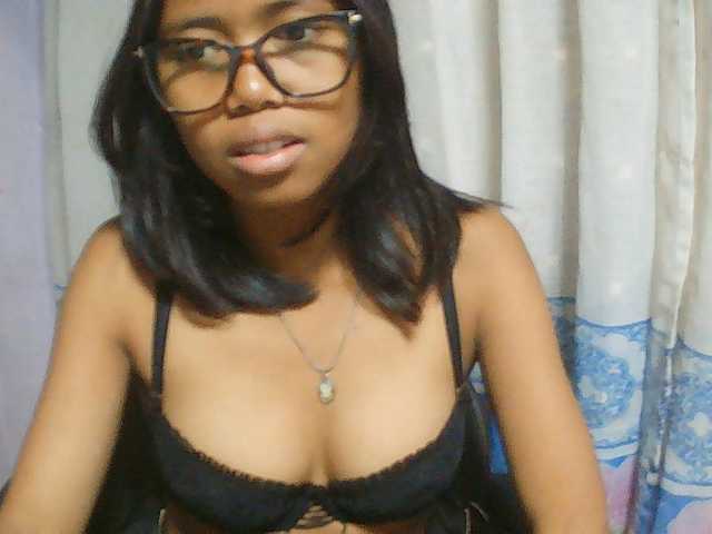 Natalie-Luxa live webcam show